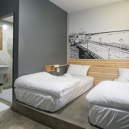 BED Hostel Phuket Buitenkant foto