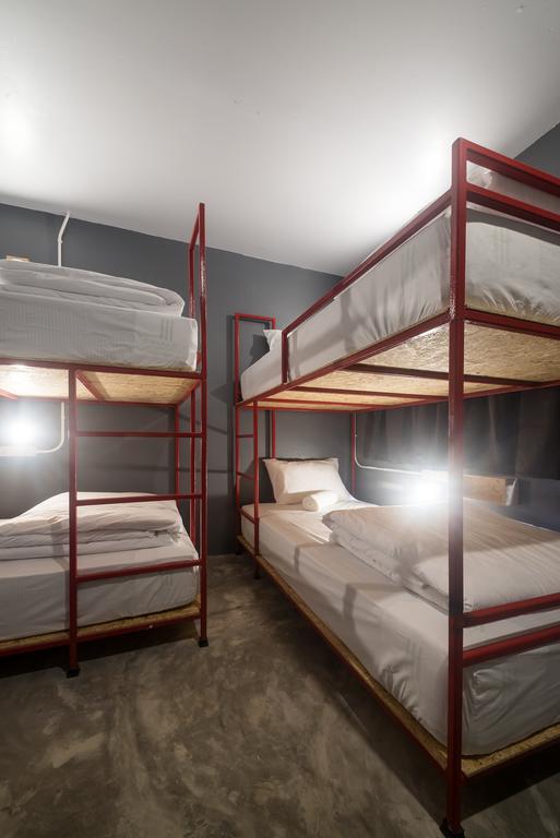 BED Hostel Phuket Kamer foto