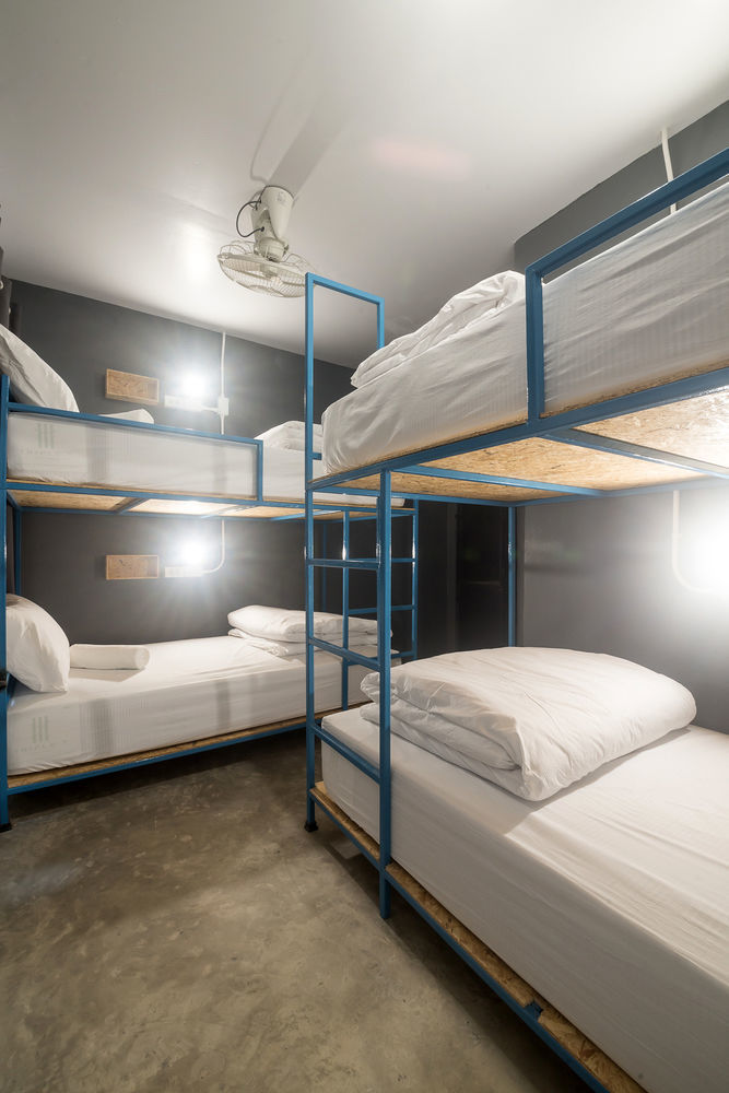 BED Hostel Phuket Buitenkant foto